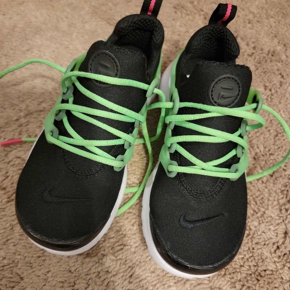 Nike Prestos